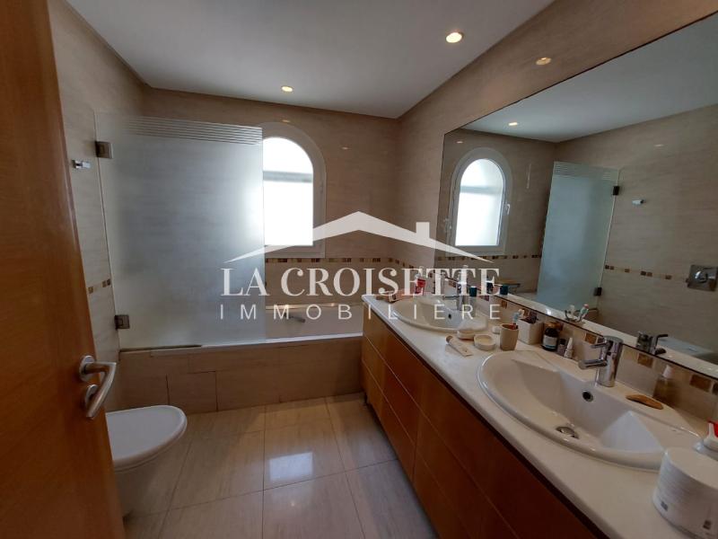 Villa S+3 vue sur mer à Gammarth